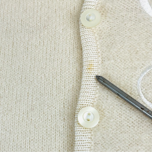 Vintage Pendleton Cardigan Womens Large Cream Wool Blend Embroidered - Picture 12 of 14